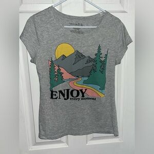 Girl teen XL (15-17) Wound Up Gray Graphic Tee with Mountain Design